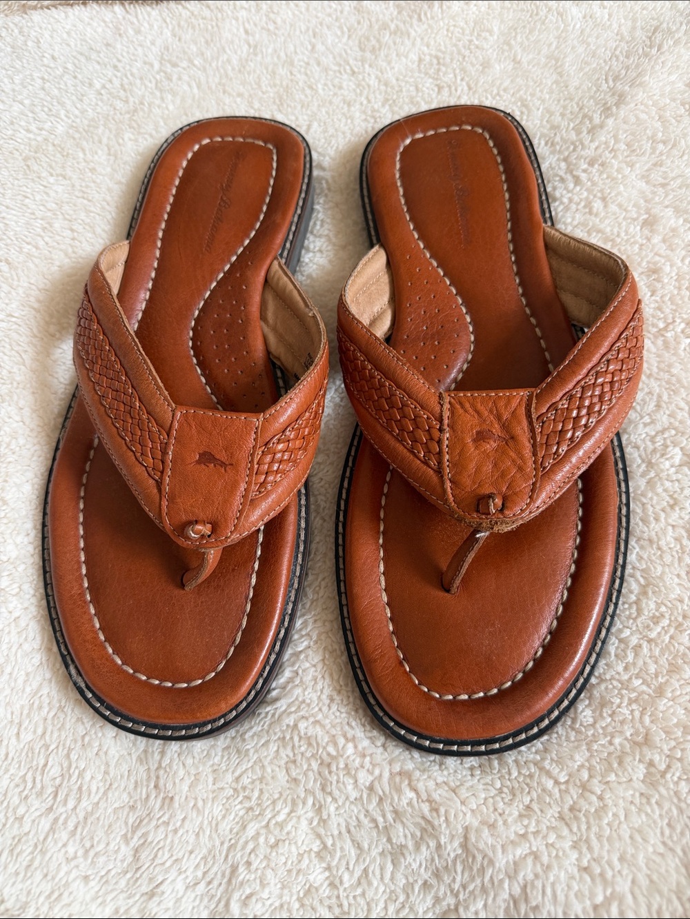 Tommy Bahama Cognac Brown Woven Leather Thong Sandals/Never worn